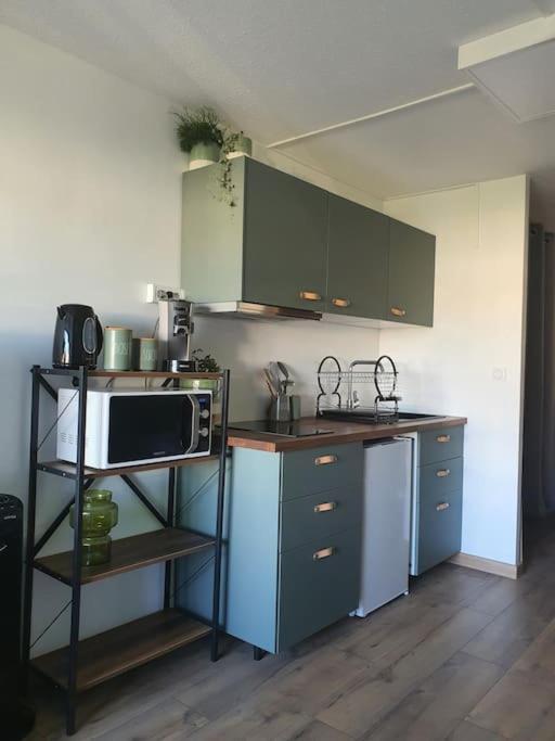 Appartement pour 1 à 4 Pers Terrasse et Parking - 2