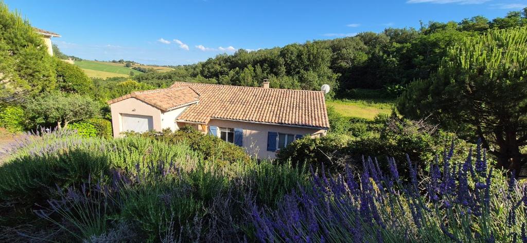 L'appart Idéal, Deyme