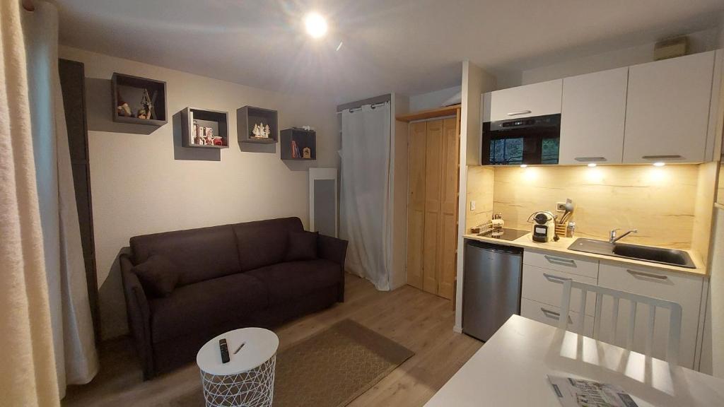 Studio au pied des remontées/wifi/smart TV/parking - 2