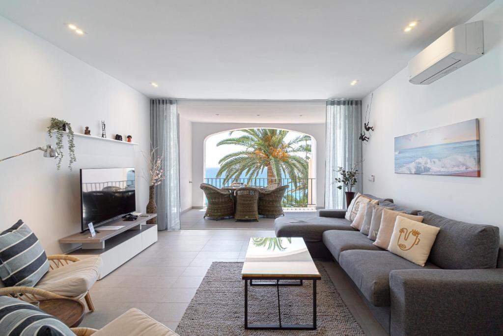 Tuhillo E1 Seaview Apartments Casasol - 4
