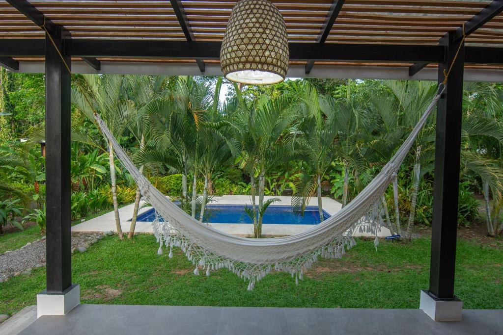 Tres Lodge- Private Pool - Nature and Comfort for Groups, Cocles