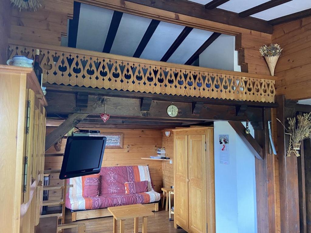 Chalet cosy à Crest-Voland – 6 personnes, cuisine équipée, salon TV, proche pistes et nature - 2