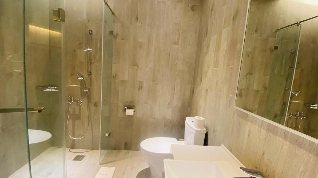 Well-appointed bathrooms