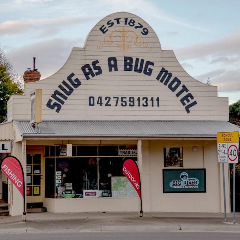 Snug as a Bug Omeo, Omeo