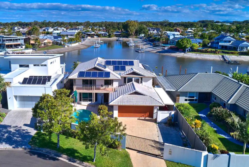 Large Canal-front House at Mooloolaba, Mooloolaba