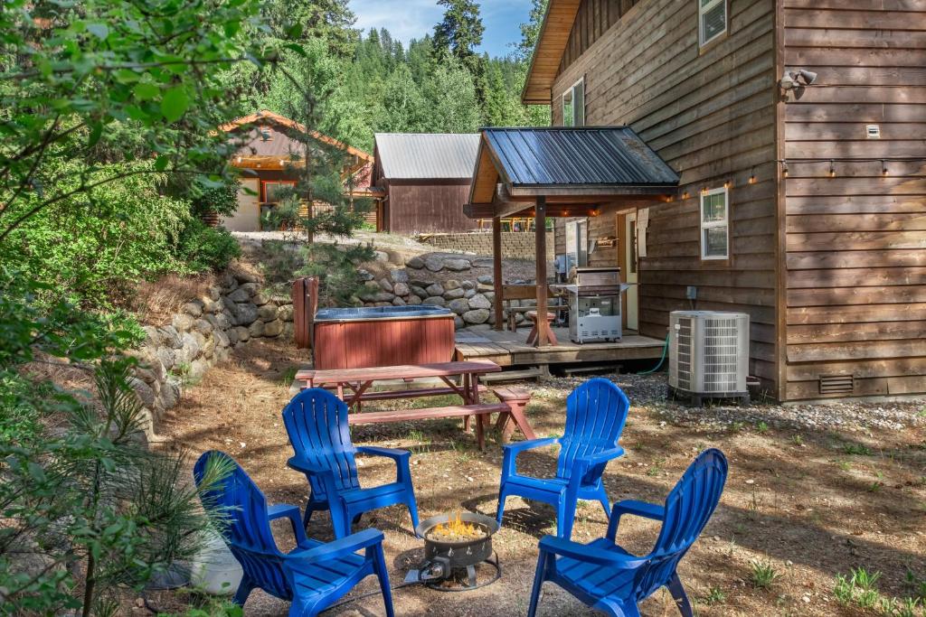 Just Plain Getaway by NW Comfy Cabins, Leavenworth