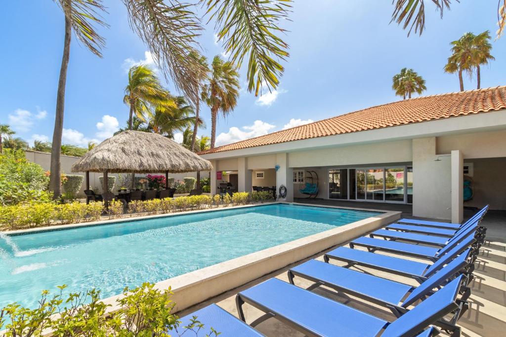 Westpunt 12-C, Palm-Eagle Beach