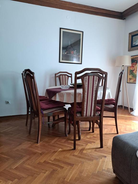 Djukanovic Apartments - 4