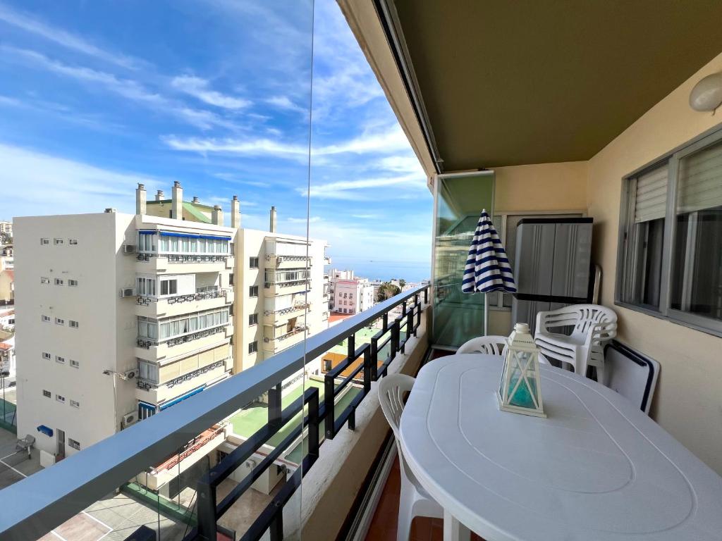 Frente a la playa con vistas y garaje, Núcleo Cristal - 5