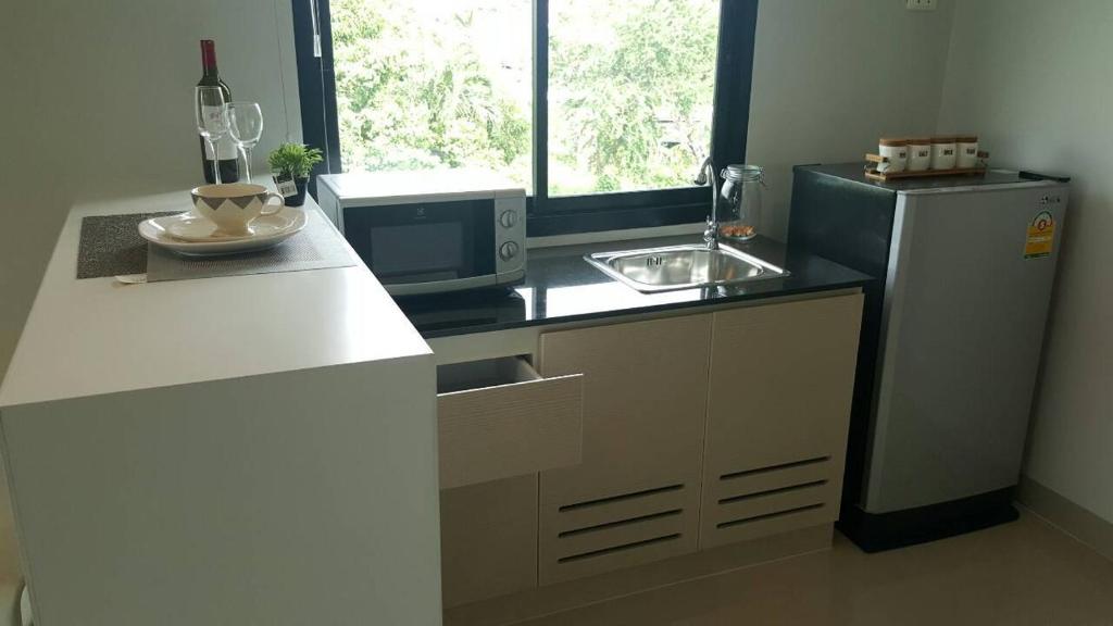 เจเค ลิฟวิ่ง โฮเทล แอนด์ เซอร์วิส อพาร์ทเมนท์ (JK Living Hotel and Service Apartment)