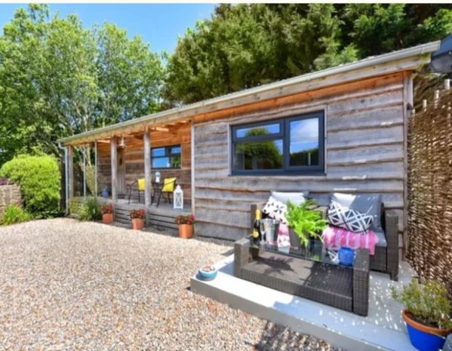 The Cabin at Bragdy, Pwllheli