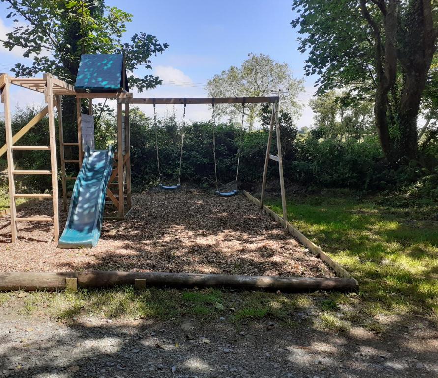 Woodpecker Cottage, Abererch photo 6