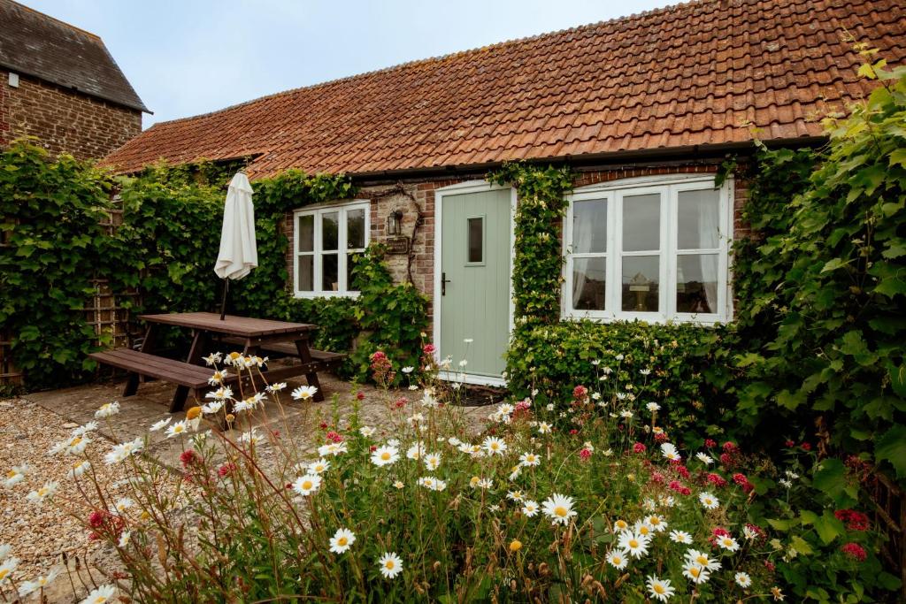 Milkmaids Cottage - Rudge Farm Cottages, Bridport