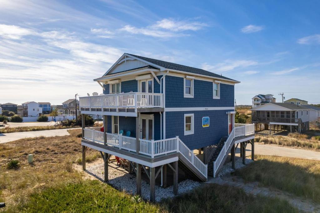 SNH218 At Ease, Nags Head