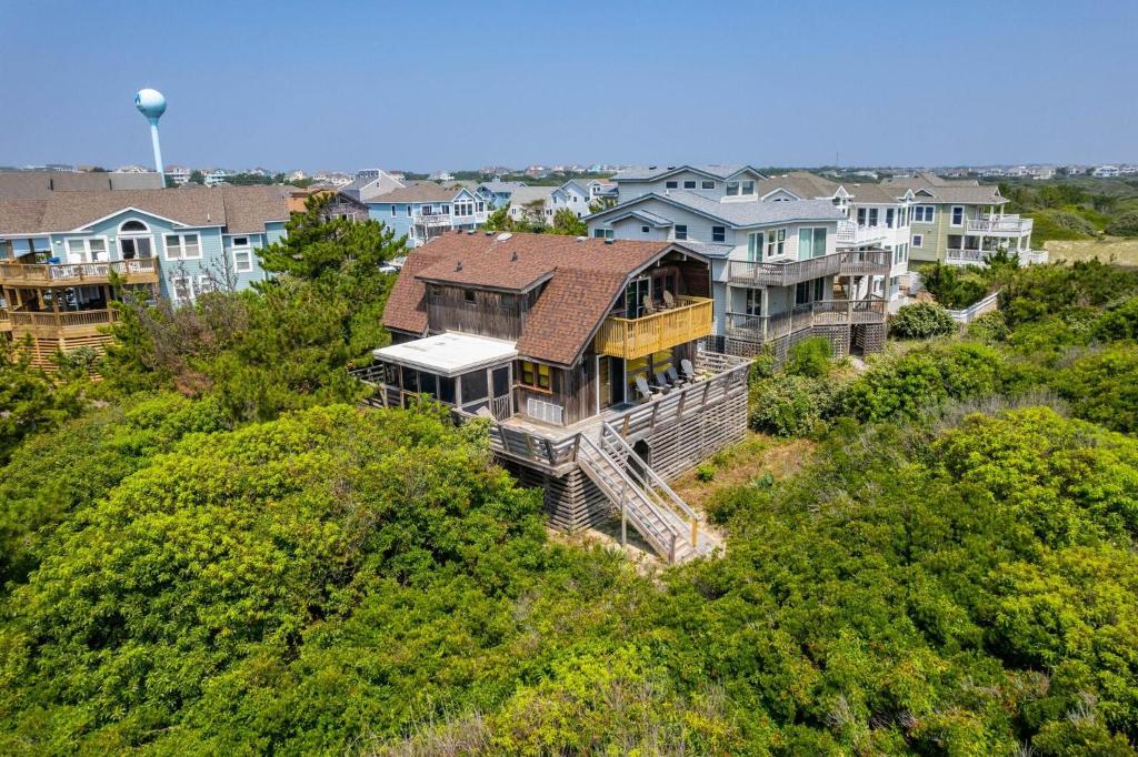 OSF24 Dunesbury, Corolla