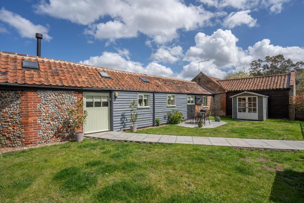 Natterjack by Winterton Cottages, Winterton-on-Sea