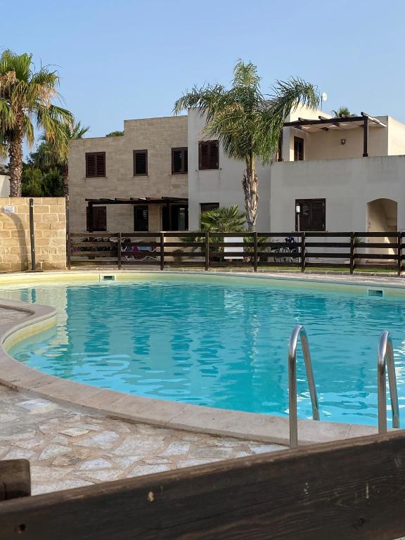 Ric&Cri - fronte mare - 4 posti letto - piscina, Casa De Giorgis