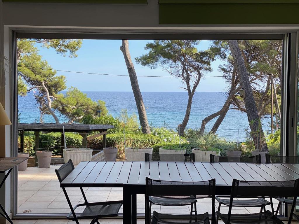 Grande villa face à la plage, superbe vue mer - 1