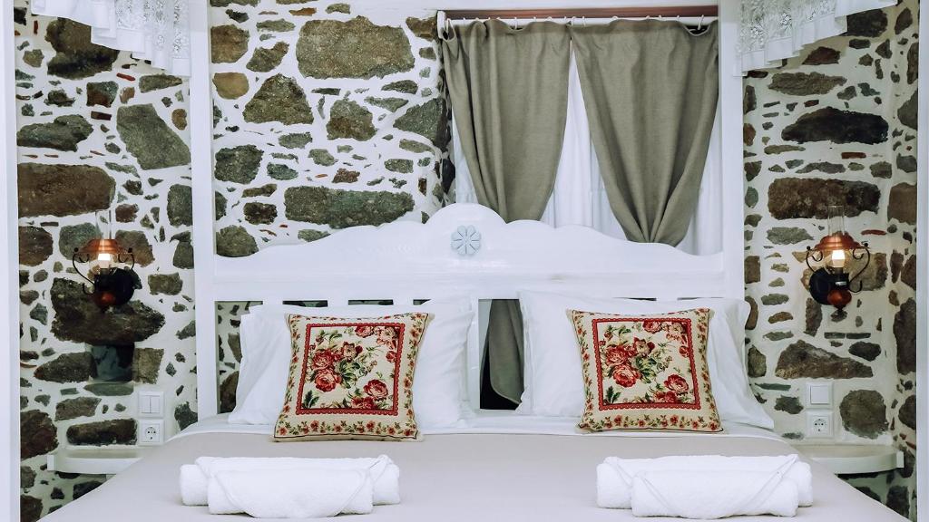 Rodakas Aretousa, Appartement Kondiás