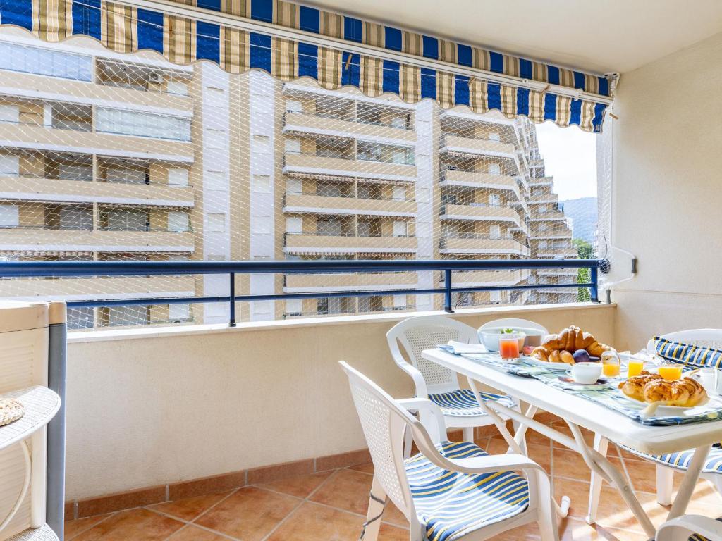 Apartment Bonaire IV - La Concha-2 by Interhome - 2