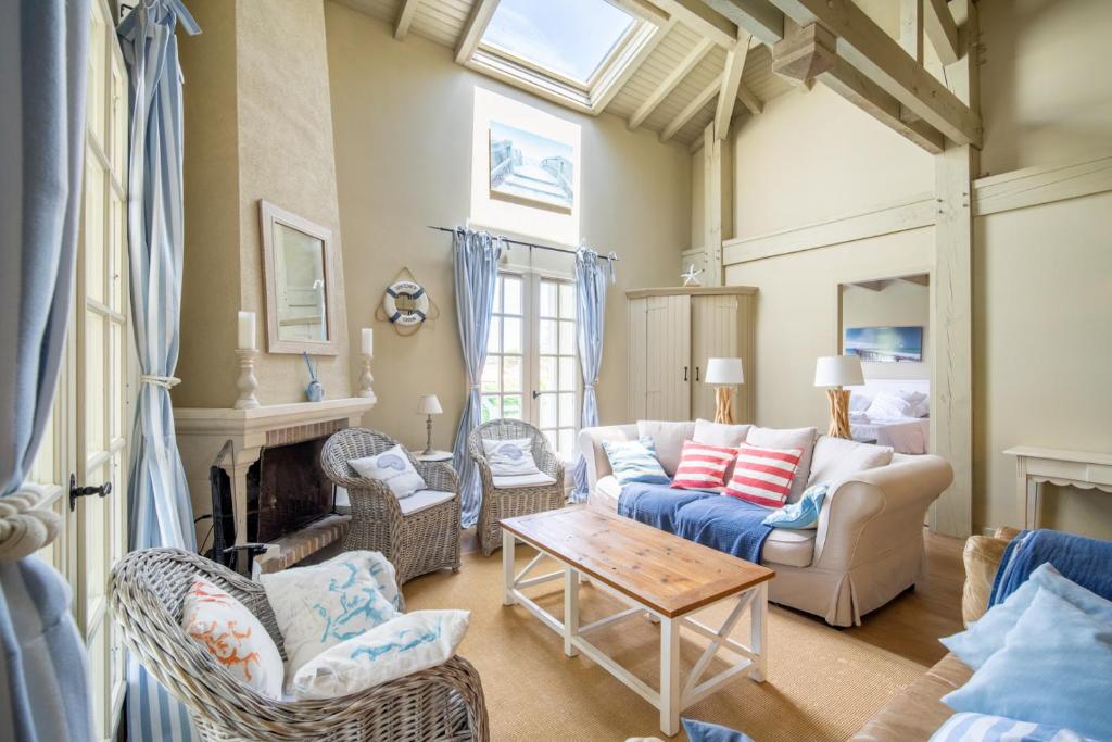 Unique Pool Villa 500m from the beach, Hamptons Style with beautiful Garden - 5