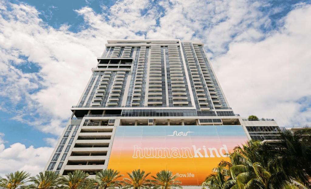 Flow Hotel Fort Lauderdale — Hotel building in Fort Lauderdale, Florida