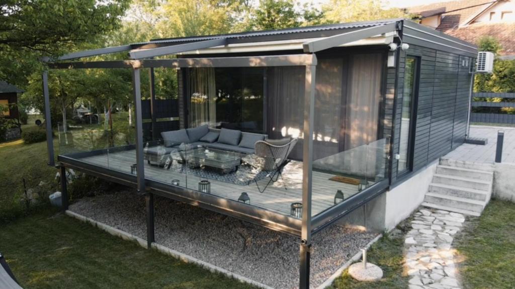 Waterfall Glamping Cabin - 3