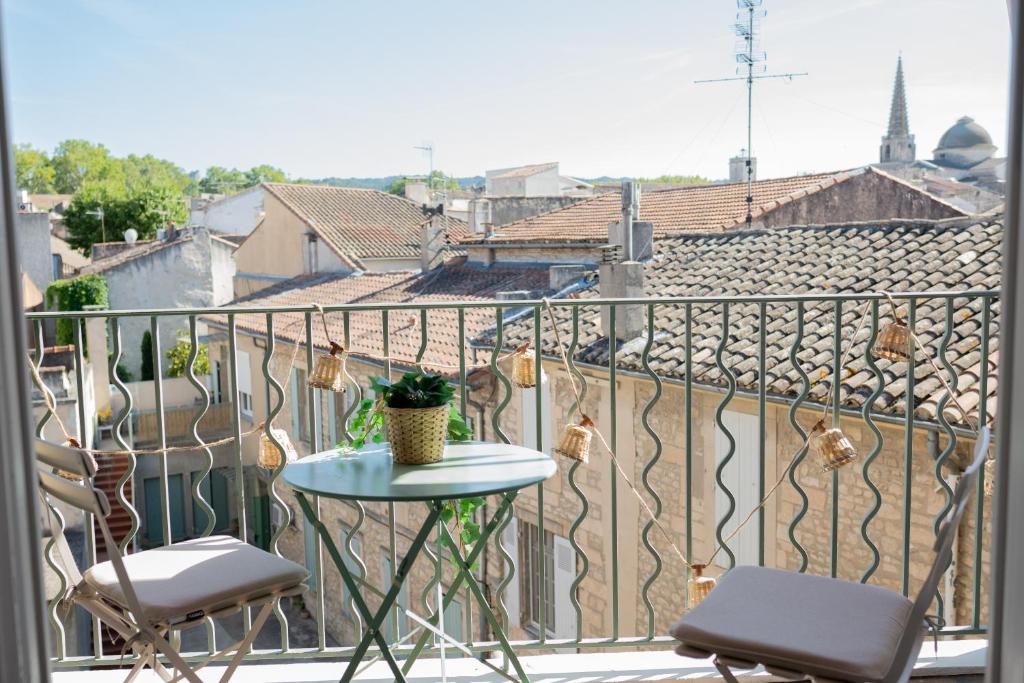 Logement avec balcon vue Alpilles , Centre Saint-Rémy - 1