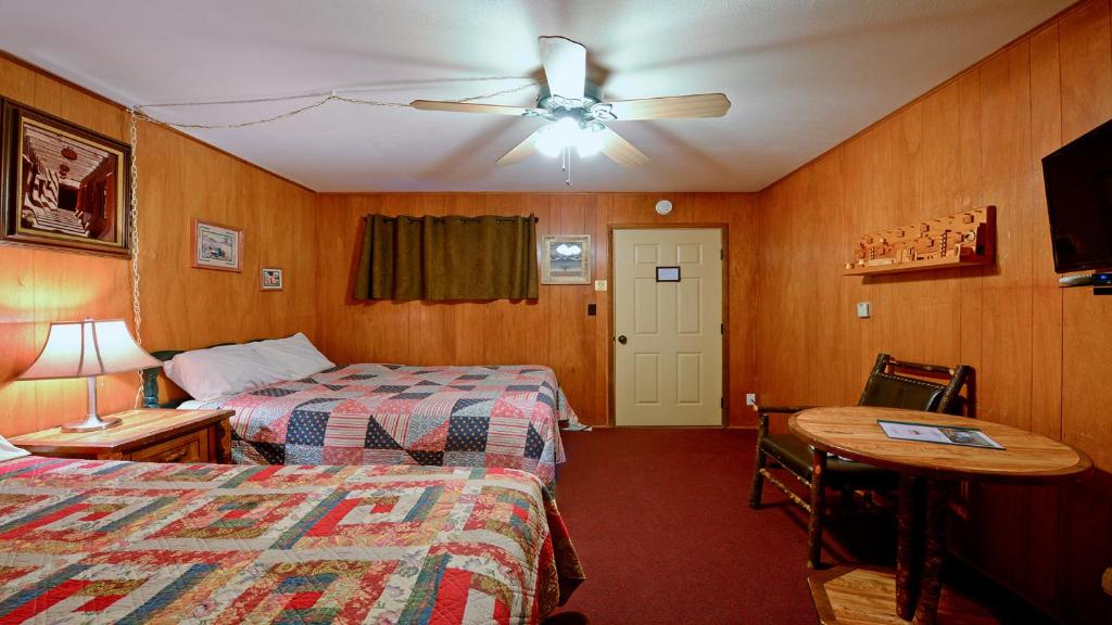 Arrowhead 10, Red River