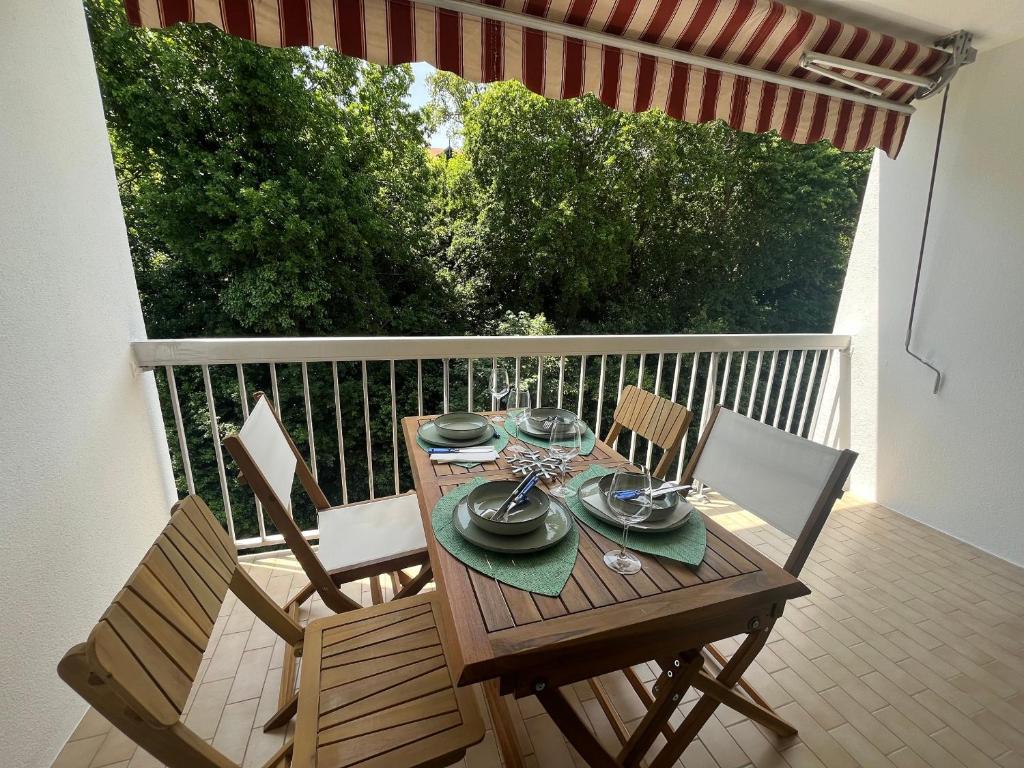 Studio Cabine avec Balcon Sud, Parking Privé à Arcachon - FR-1-374-227, Arcachon