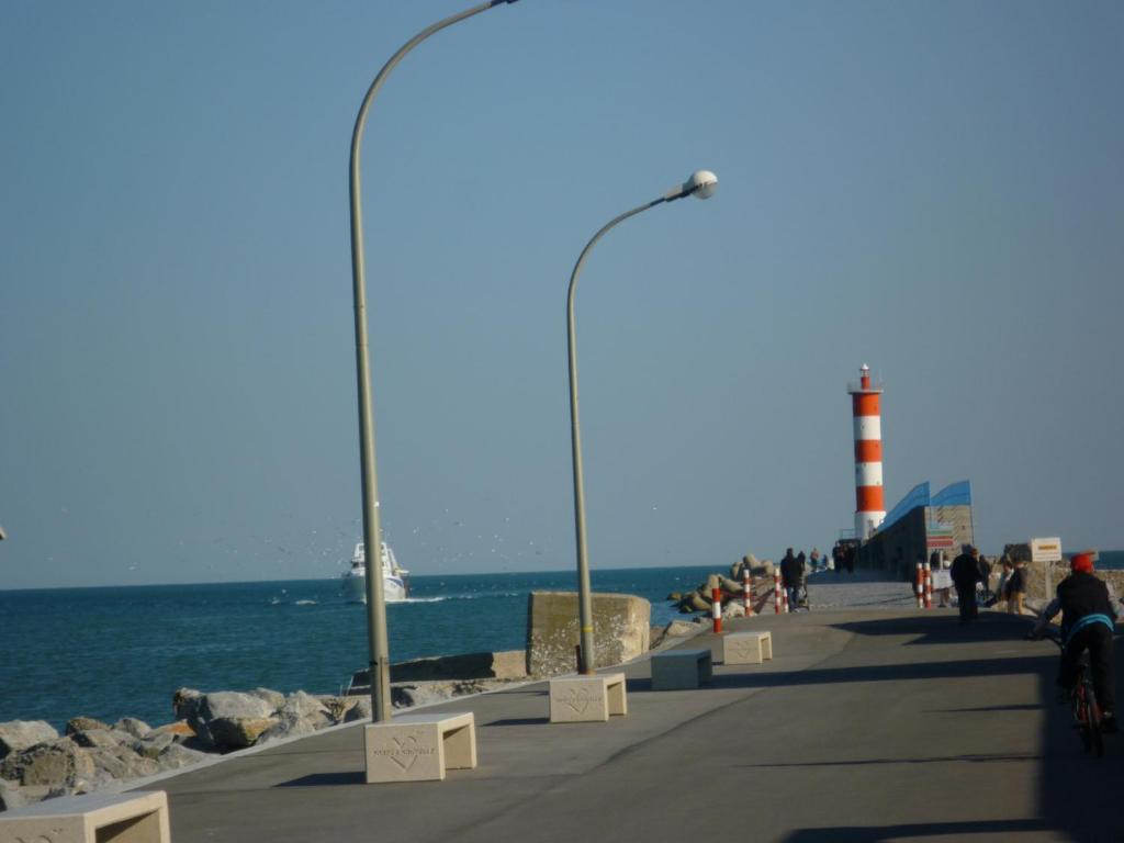 Appartement T2 Front de Mer avec Balcon et Parking – Confort et Activités à Proximité - FR-1-797-37 - 5