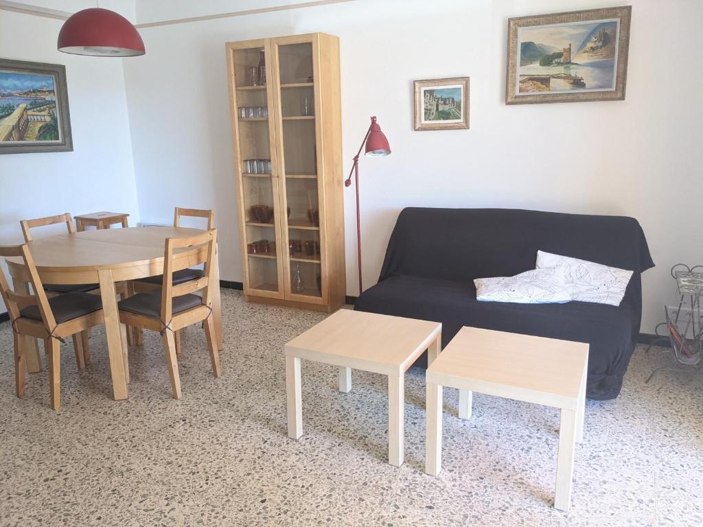 Charmant T3 rénové à 60m de la plage avec terrasse, jardin et parking clos - FR-1-797-28 - 5