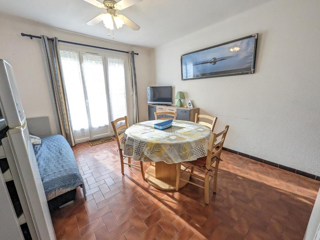 Charmant T2 proche plage à Port-la-Nouvelle, terrasse et parking inclus - FR-1-797-29 - 2