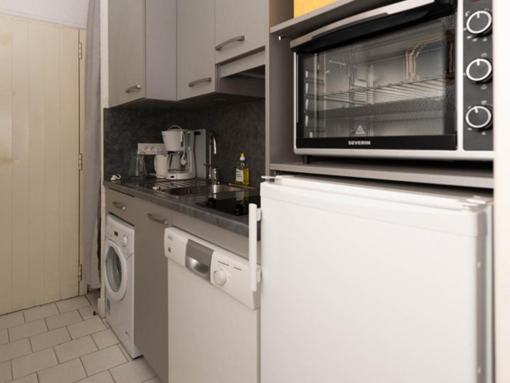 Studio vue mer au Lavandou, climatisation, parking - FR-1-803-16 - 5