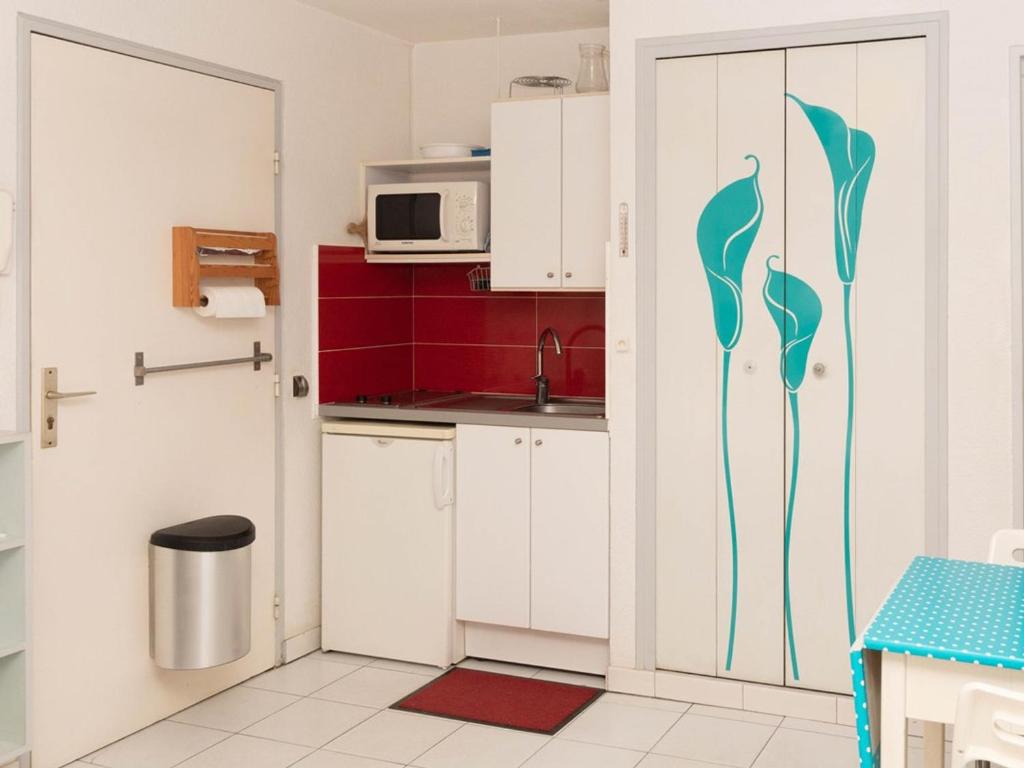 Studio climatisé avec terrasse au Lavandou pour 2 personnes - FR-1-803-43 - 3