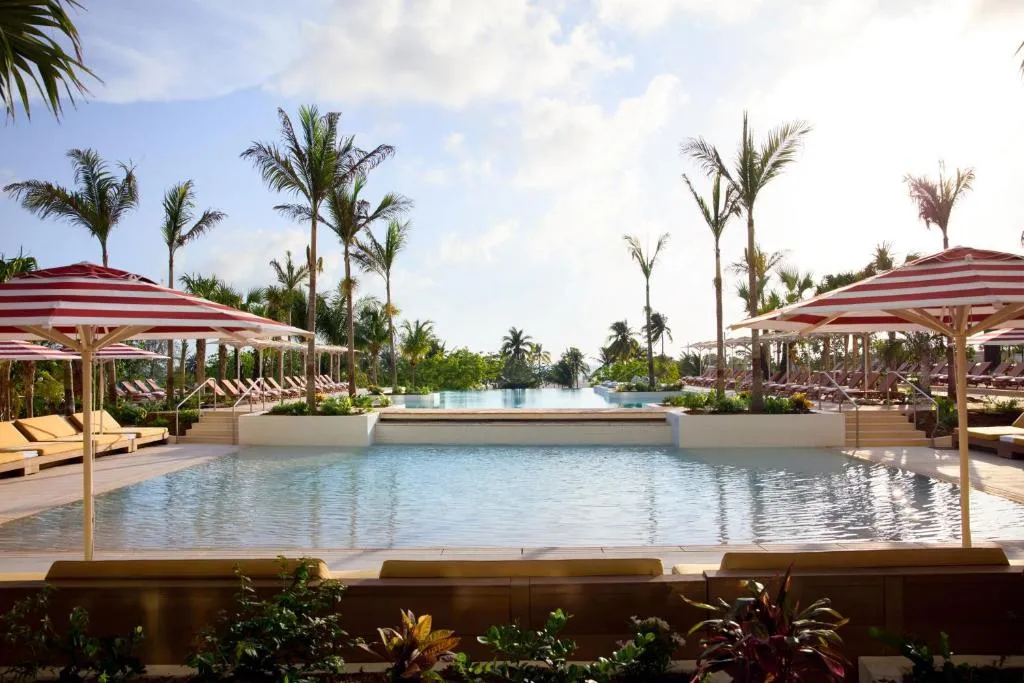 Hotel Indigo Grand Cayman by IHG, hotel di Grand Cayman