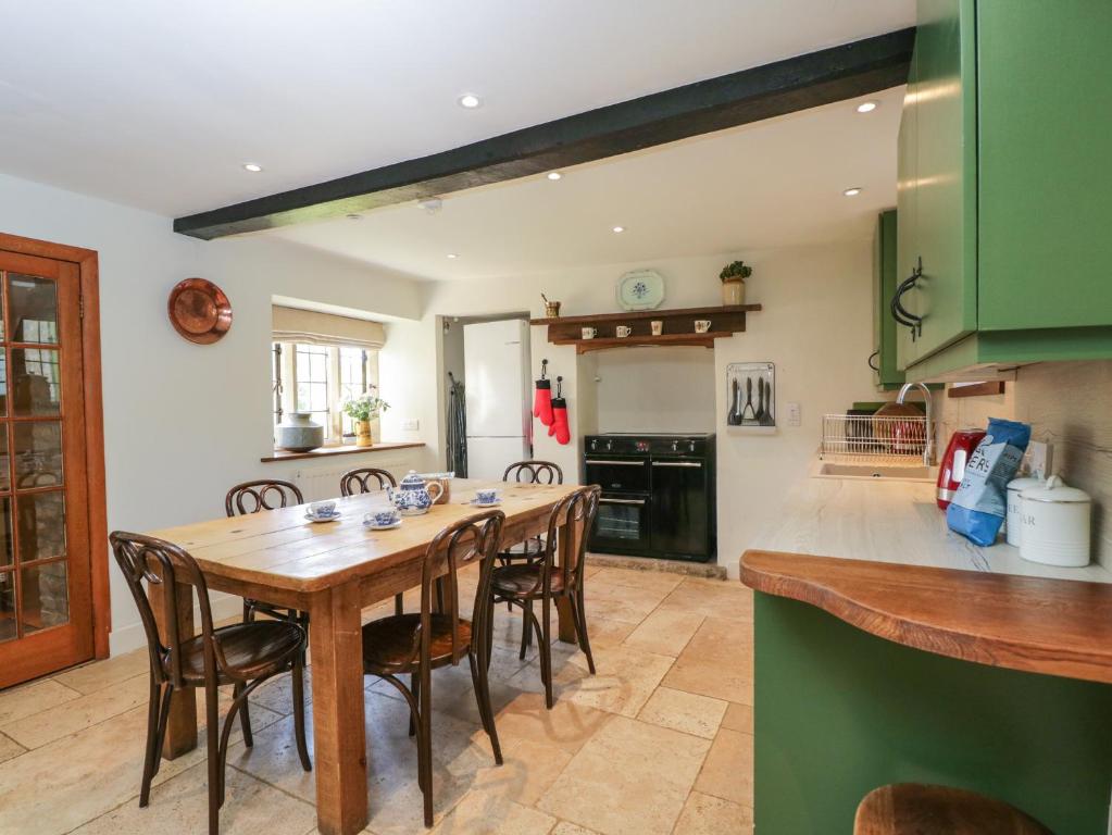 Rood Cottage, Burford photo 5