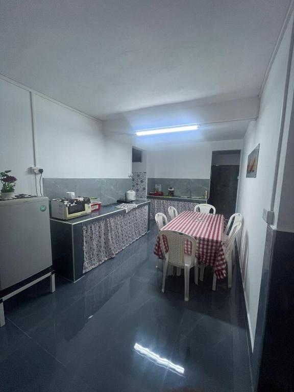 Vue de vallee, Port Louis