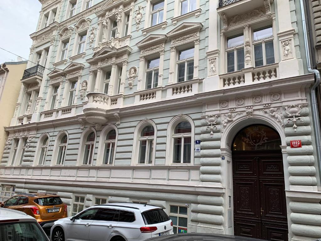 Charles Square Prague Apartment 전경