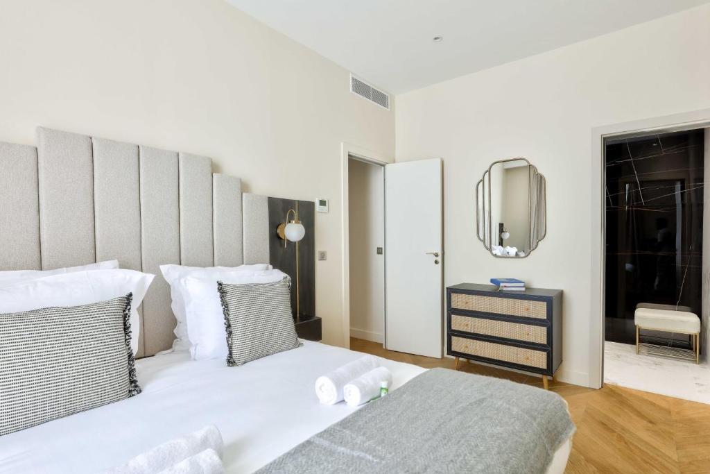 Family Retreat - Le Marais - with AC - 2