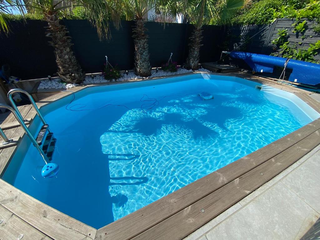 villa contemporaine avec piscine privée - 1