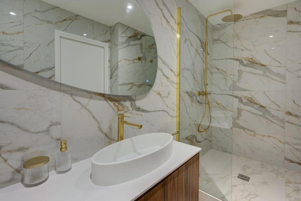 Stunning Family Flat - Grands Boulevards - with AC - 3