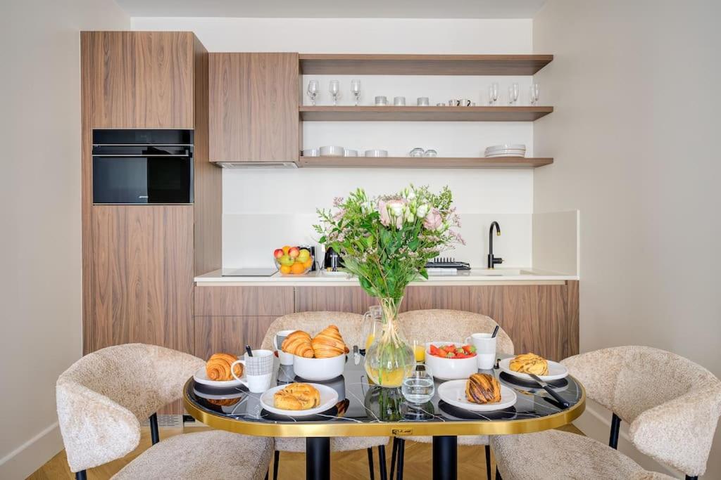 Stunning Family Flat - Grands Boulevards - with AC - 4