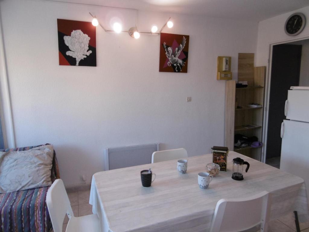 Appartement T2, 28m², Proche Plage, 4 Pers., Parking Privilégié à Narbonne Plage - FR-1-795-10 - 3