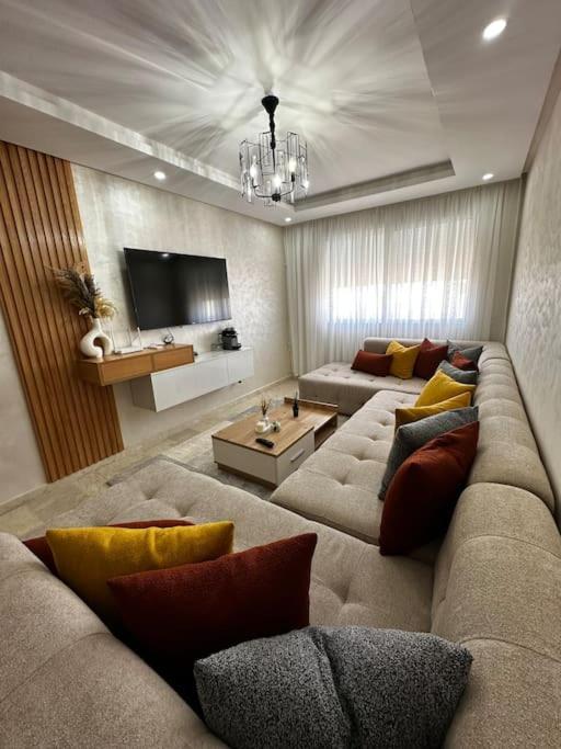 Apartment with pool near Mohammadia downtown, Mohammedia