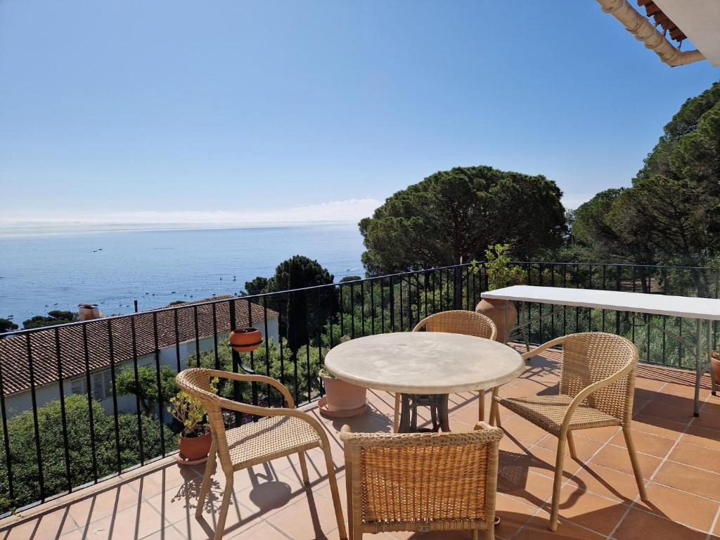 BJ-5 CALELLA DE PALAFRUGELL 6 PaX - 3