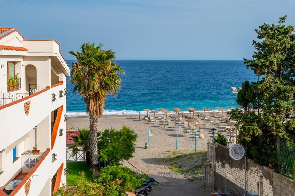 Seaview Apartment Giulia - 5