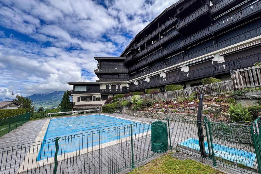 Comfortable studio with pool and view - 3