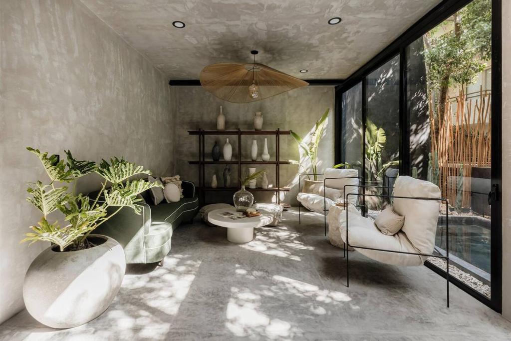 Mar Y Miel Noir Modern, Tulum