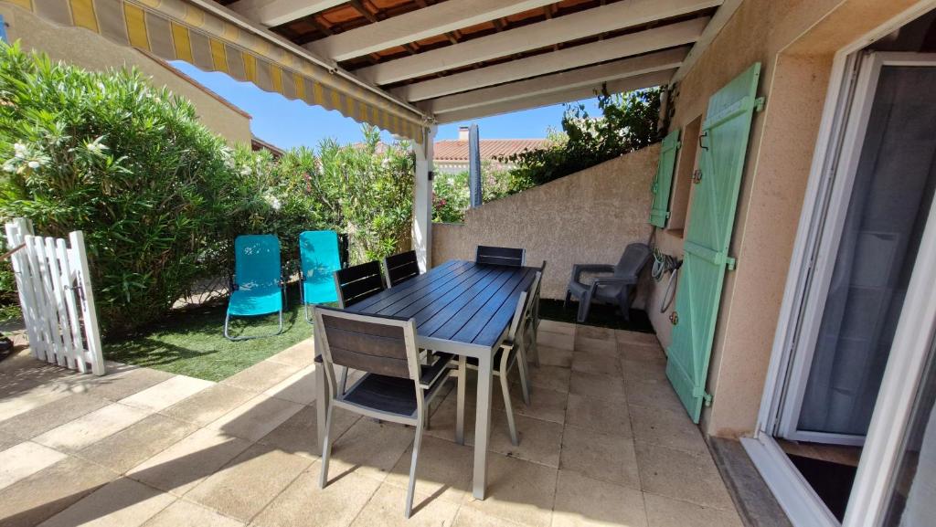 MARINES DU ROUSSILLON Villa en duplex très calme en résidence privée avec piscine - M65 - 5